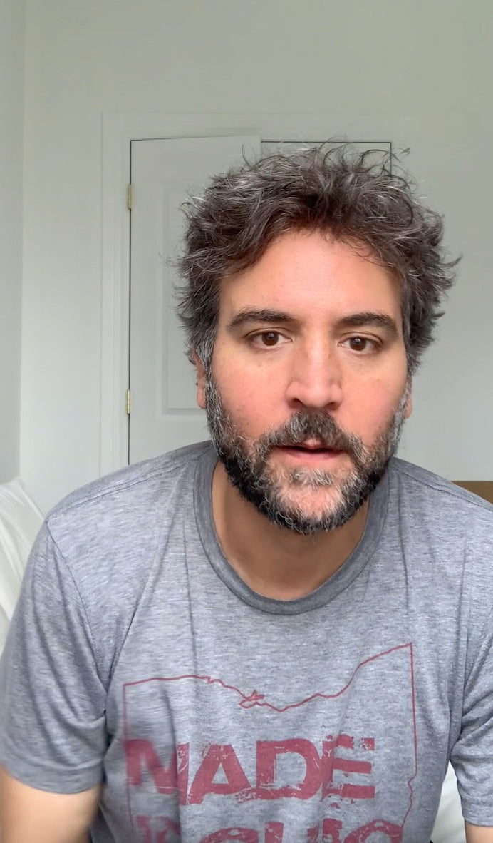 Josh Radnor Takes “All I Need To Know I Learned From My College Bar” Book’s #CollegeBarChallenge